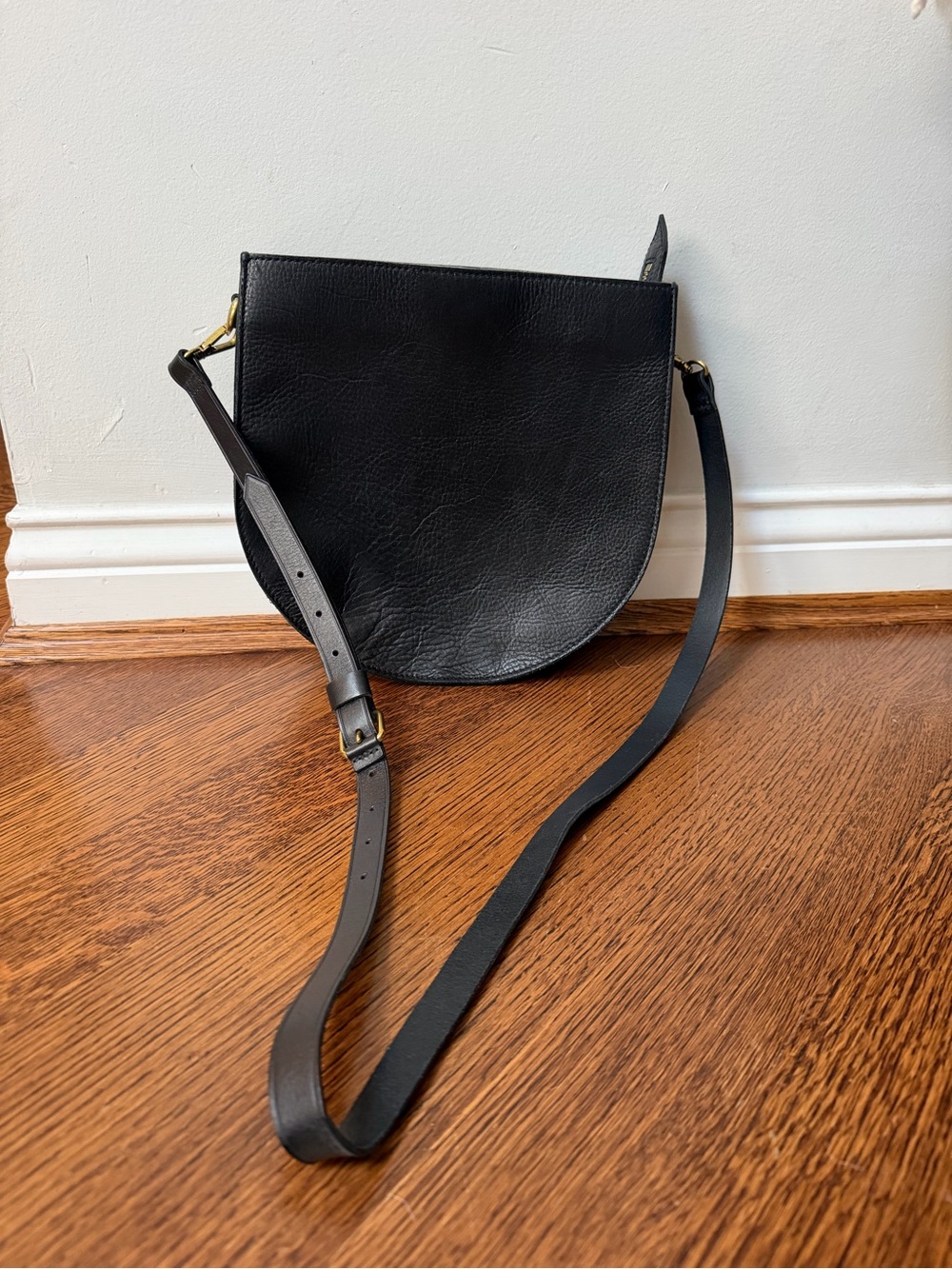 Madewell Leather Half-Moon Crossbody Bag - Black